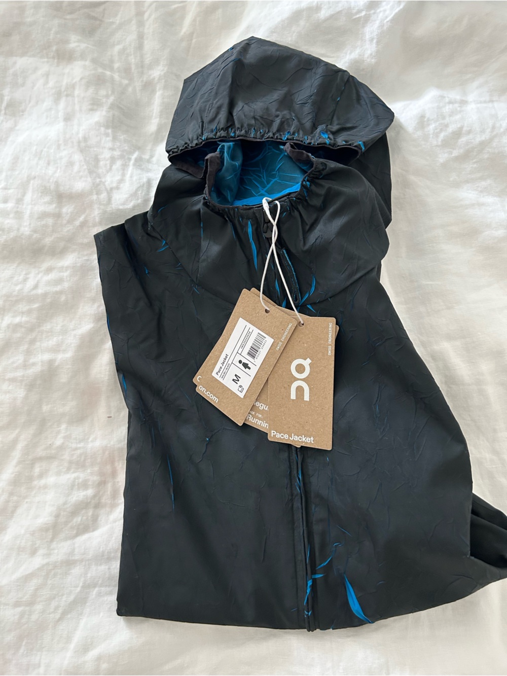 On Running Pace Run Jacket - Women Malibu/Black NWT - Picture 7 of 7